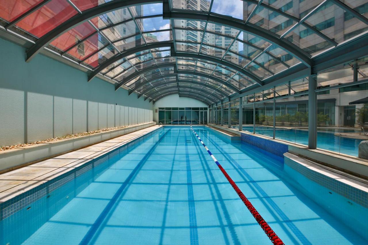 Radisson Vila Olimpia São Paulo Luaran gambar Swimming pool