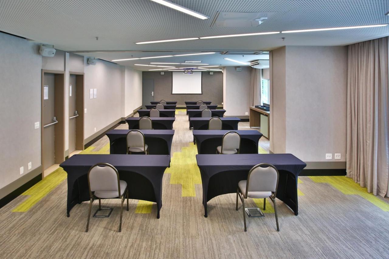 Radisson Vila Olimpia São Paulo Luaran gambar Meeting room
