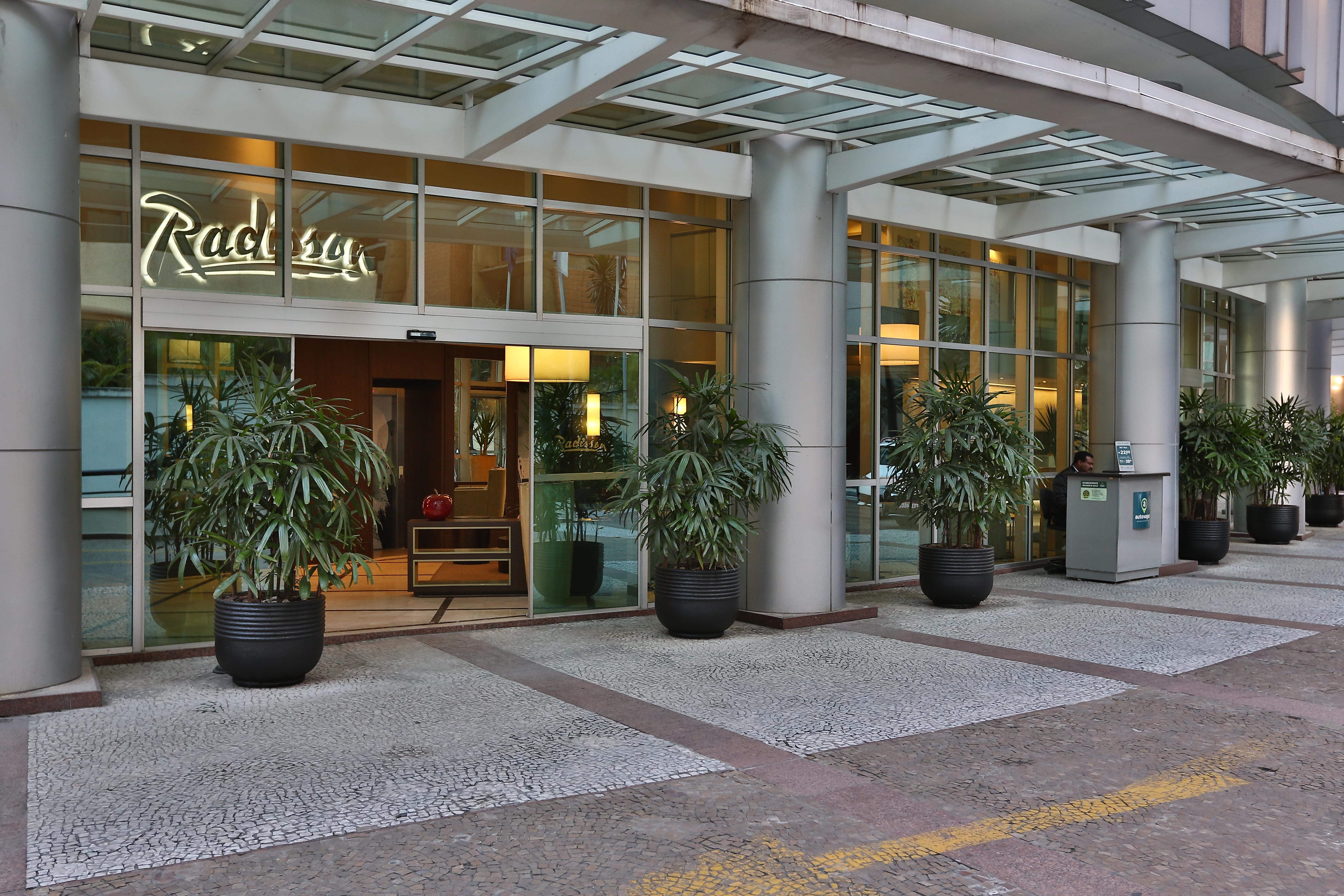 Radisson Vila Olimpia São Paulo Luaran gambar A Radisson hotel in Milan, Italy