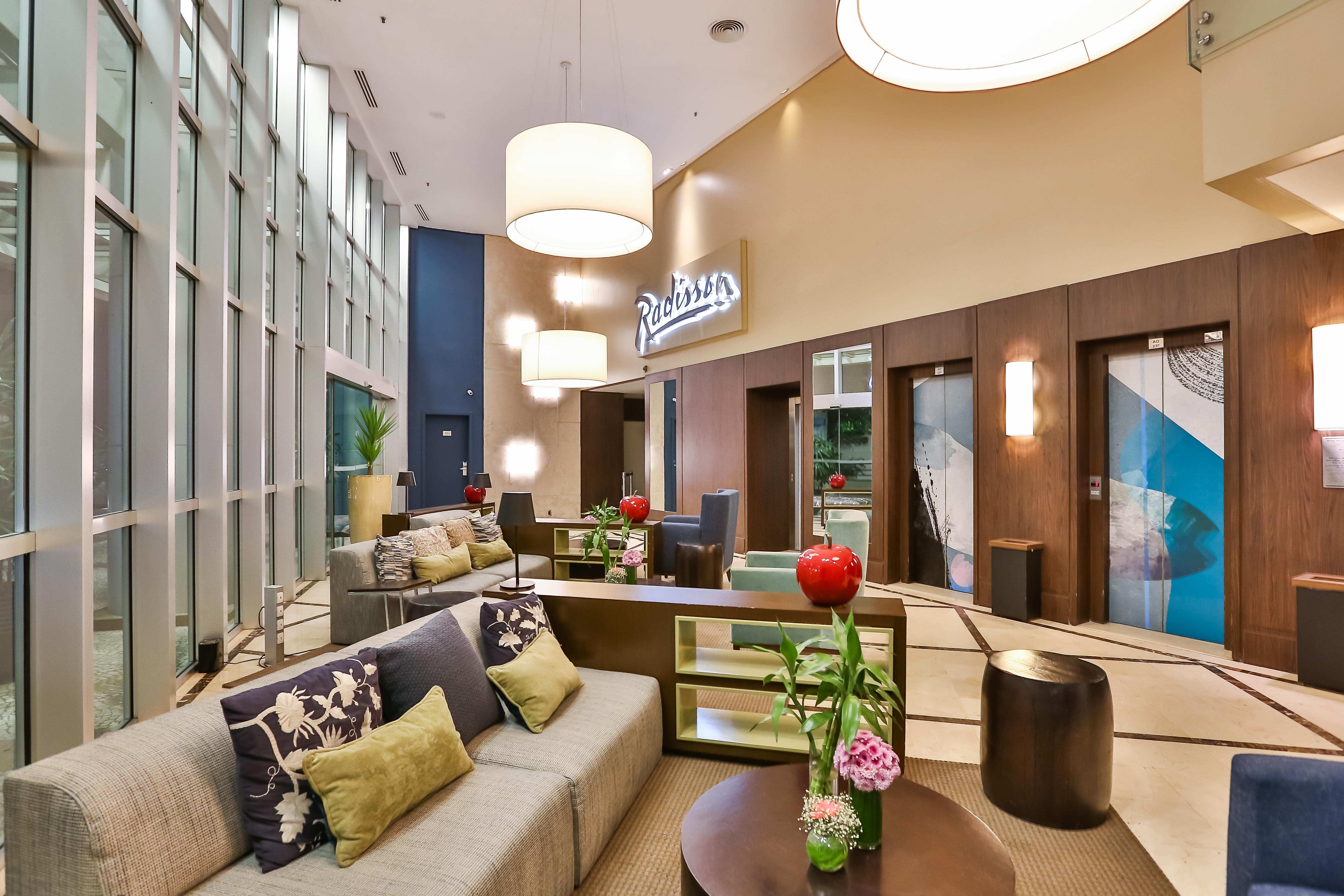 Radisson Vila Olimpia São Paulo Luaran gambar The lobby of the hotel