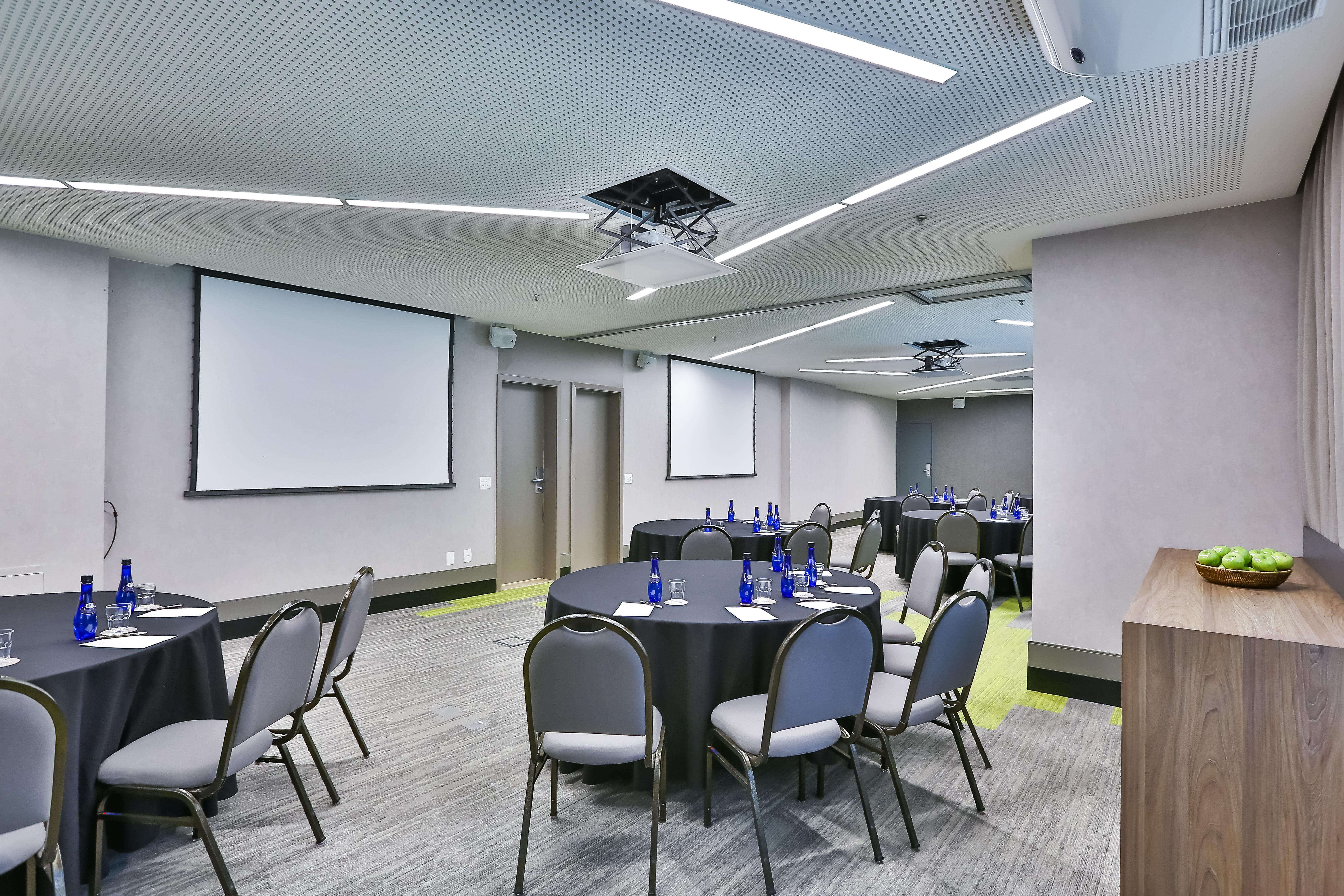 Radisson Vila Olimpia São Paulo Luaran gambar Meeting room