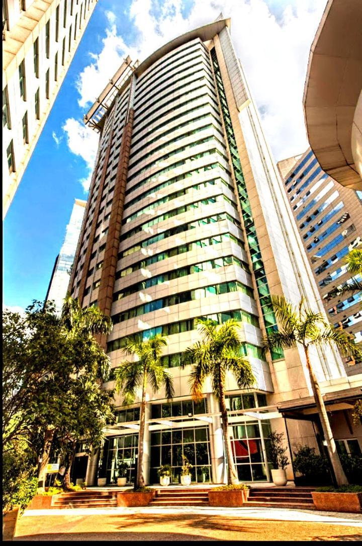 Radisson Vila Olimpia São Paulo Luaran gambar The building's facade